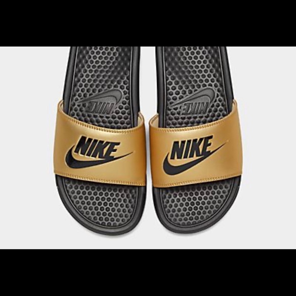 NIB Nike Benassi Metallic Gold Women's Slide - Picture 4 of 6